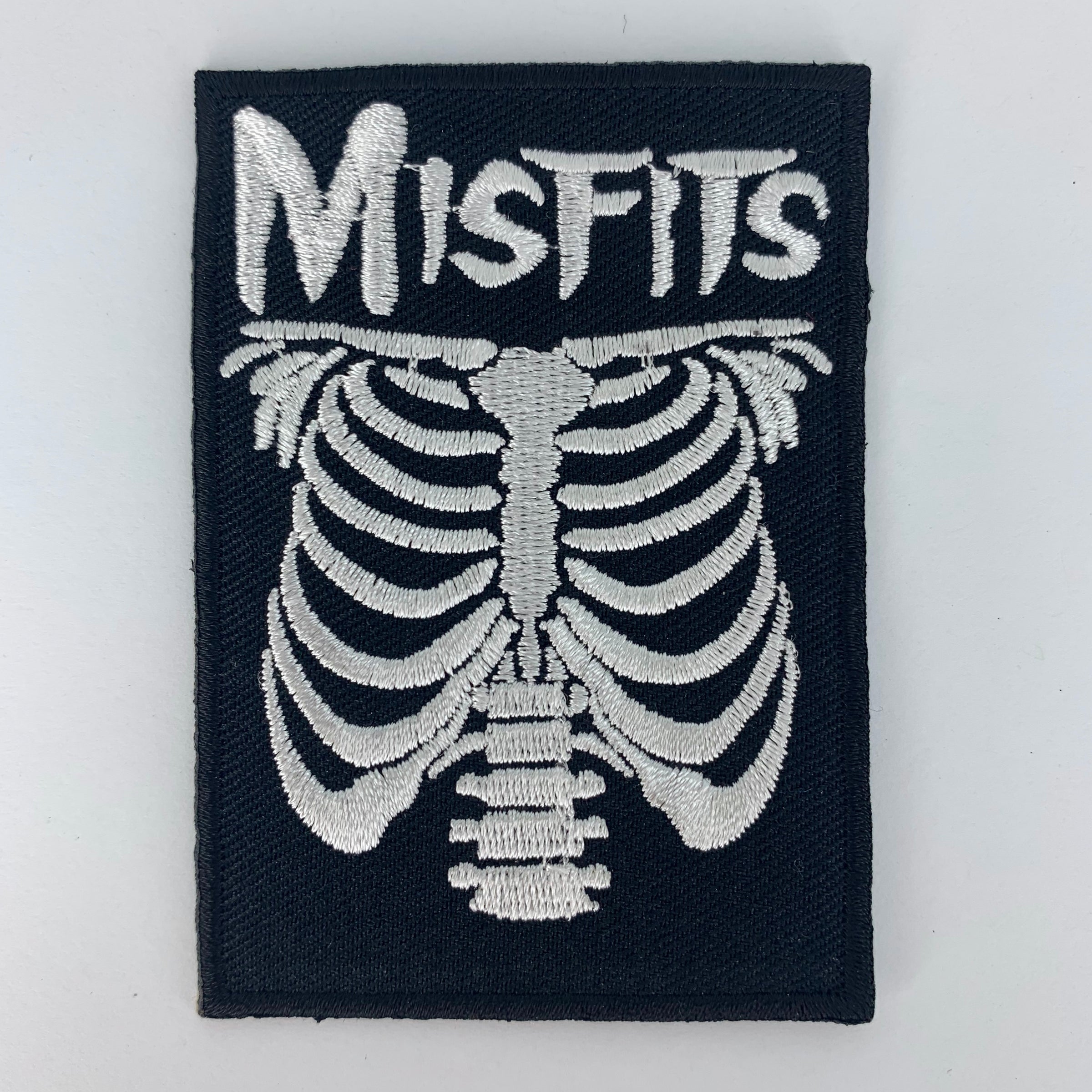 Misfits skull - embroidered patch 4x3 CM