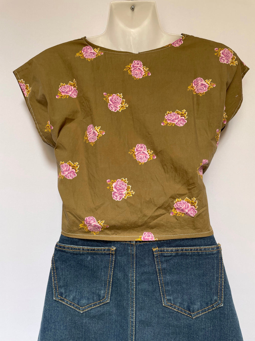 Candy Roses Crop Top